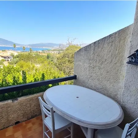 Apartman T4 With Pool And Balcony In *